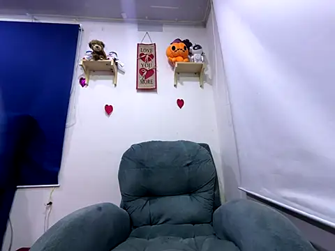 Snapshot of amanne_misa chatting on September 27, 1:01 am amanne misa online show from September 27, 1:01 am