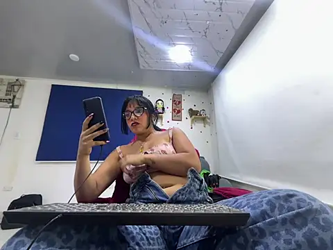 Snapshot of amanne_misa chatting on July 9, 12:00 am amanne misa online show from July 9, 12:00 am