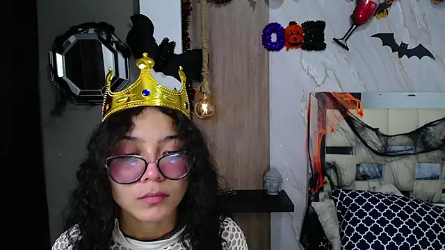 Snapshot of honeymoon_12 chatting on October 27, 6:03 am honeymoon 12 online show from October 27, 6:03 am