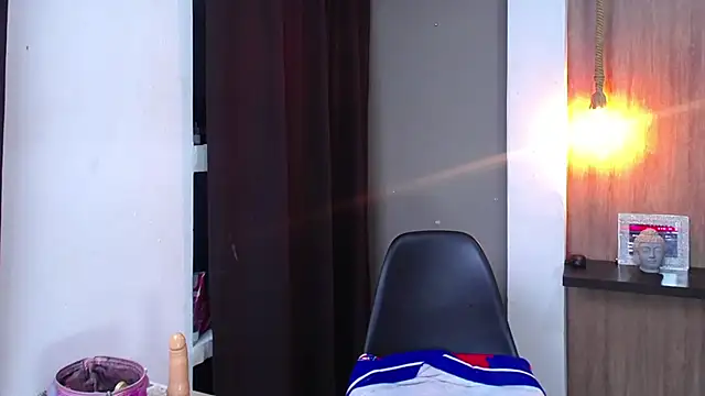 Snapshot of honeymoon_12 chatting on October 3, 4:14 am honeymoon 12 online show from October 3, 4:14 am