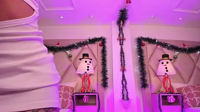 PauVega  online show from December 19, 1:24 pm