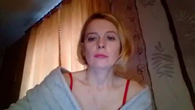 LiluXRose online show from October 25, 10:47 am