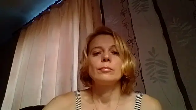 LiluXRose online show from September 29, 10:54 am