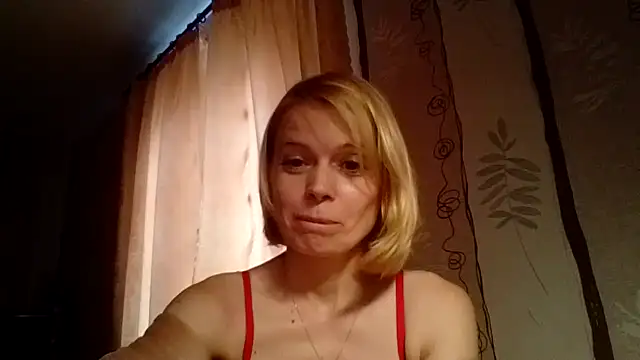 LiluXRose online show from October 13, 10:39 am