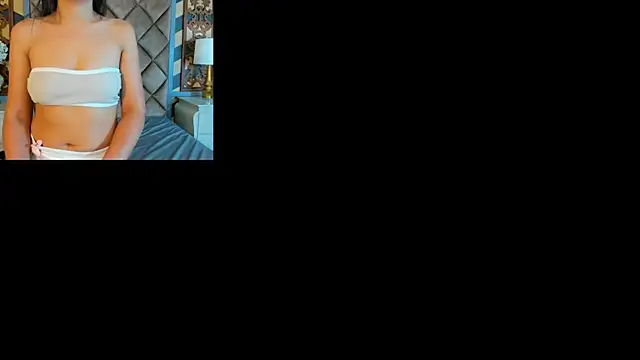 Snapshot of AnnieVegga chatting on September 24, 2:12 pm AnnieVegga online show from September 24, 2:12 pm