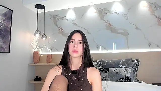 SolAvelar online show from May 21, 11:24 pm