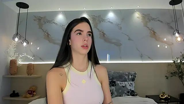 SolAvelar online show from May 6, 11:31 pm