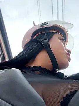 -Mia1 online show from November 19, 12:27 pm