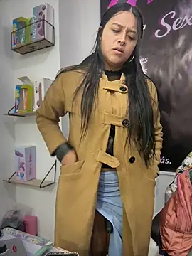 -Mia1 online show from February 5, 12:01 pm