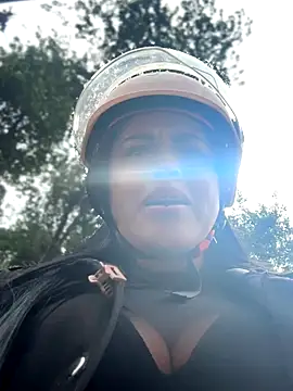 -Mia1 online show from October 21, 5:23 pm