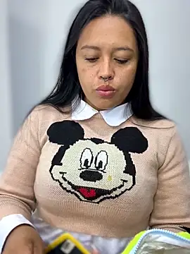 -Mia1 online show from February 3, 12:32 pm