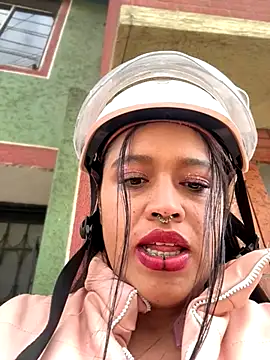 -Mia1 online show from November 30, 1:12 pm