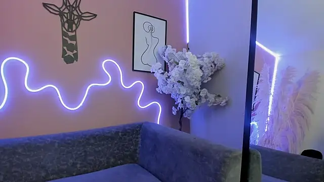 Maraia Ford online show from November 24, 8:20 pm