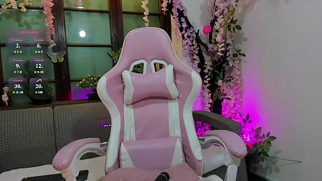 emma ayala online show from March 10, 7:18 pm