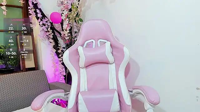 emma ayala online show from March 4, 7:10 pm