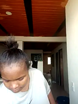 isabella brown1 online show from December 20, 5:05 pm