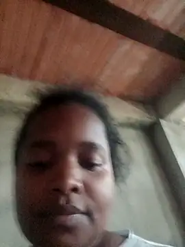 Snapshot of isabella_brown1 chatting on March 30, 5:25 pm isabella brown1 online show from March 30, 5:25 pm