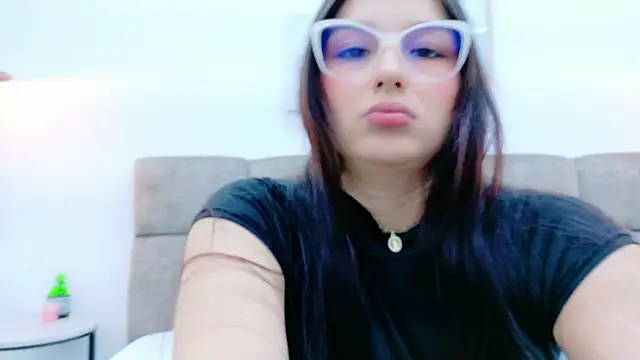 Ashley Evans22 online show from October 1, 8:02 pm