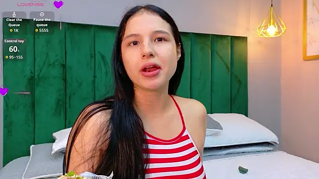 Snapshot of Ashley_Evans22 chatting on July 11, 9:48 pm Ashley Evans22 online show from July 11, 9:48 pm
