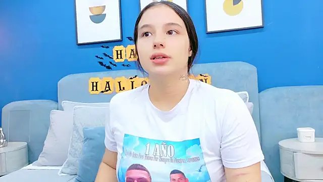 Ashley Evans22 online show from October 29, 8:19 pm