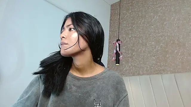 Snapshot of babilett chatting on October 3, 11:45 am babilett online show from October 3, 11:45 am