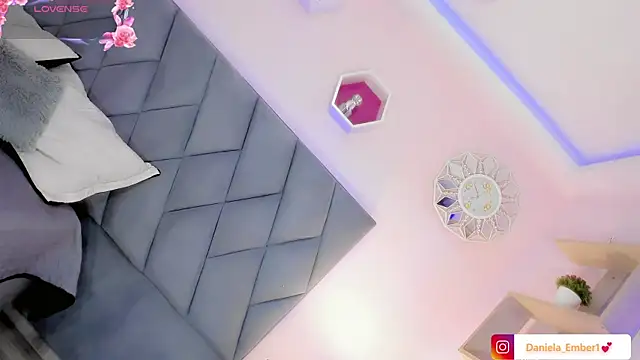 Amira Ember online show from March 22, 5:58 pm