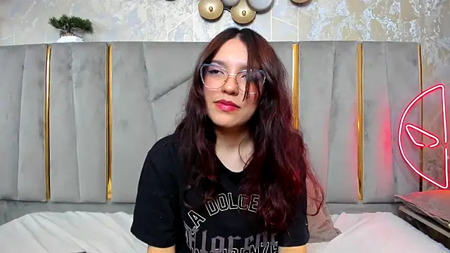 Snapshot of Elliecute chatting on September 30, 2:34 pm Elliecute online show from September 30, 2:34 pm