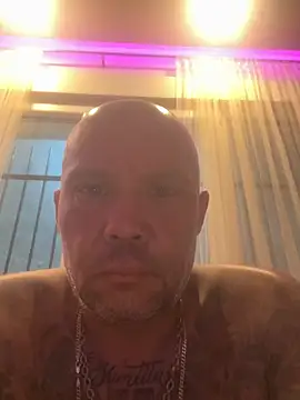 Snapshot of gitanomadrid chatting on July 8, 9:37 pm gitanomadrid online show from July 8, 9:37 pm