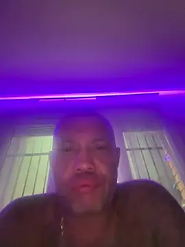 Snapshot of gitanomadrid chatting on June 1, 2:12 am gitanomadrid online show from June 1, 2:12 am