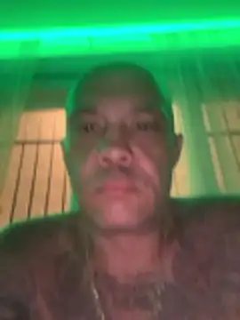 Snapshot of gitanomadrid chatting on May 3, 2:27 am gitanomadrid online show from May 3, 2:27 am