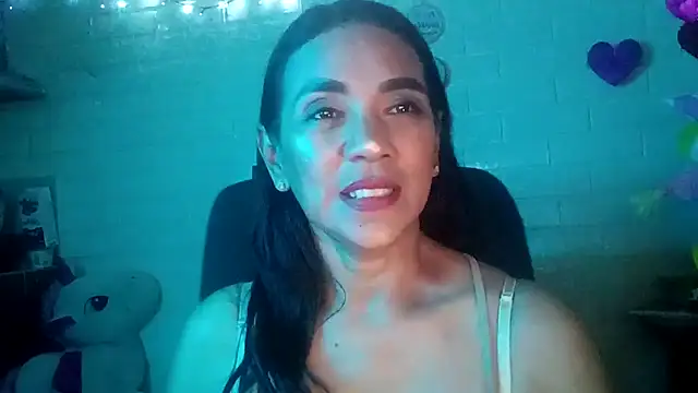 MiiaVelasquez online show from March 4, 4:53 am