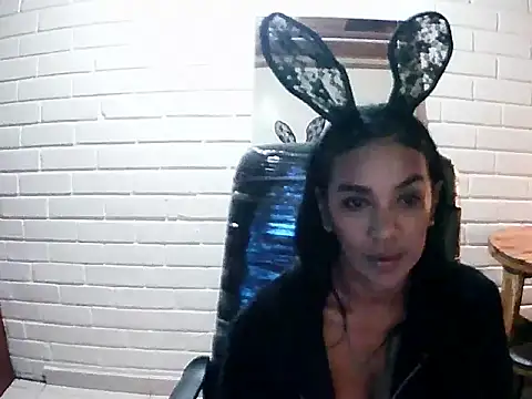 MiiaVelasquez online show from October 16, 3:48 am