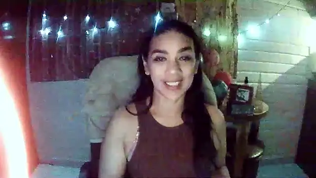 MiiaVelasquez online show from December 19, 4:27 am