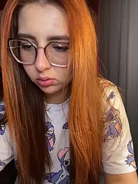 CoraVibes online show from February 13, 3:23 pm