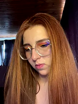 CoraVibes online show from October 31, 12:24 pm