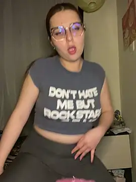 CoraVibes online show from March 1, 12:21 am