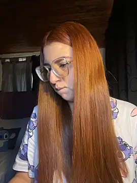 CoraVibes online show from December 20, 11:57 am