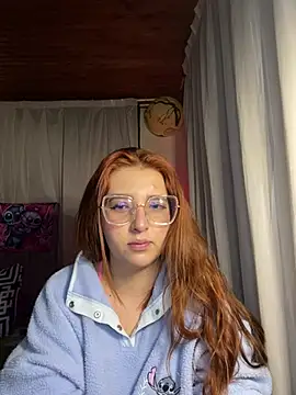 CoraVibes online show from February 3, 12:21 pm