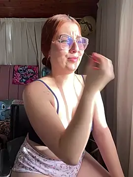 CoraVibes online show from February 27, 12:27 pm