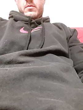 Snapshot of Hahahhdsj112 chatting on November 7, 7:18 pm Hahahhdsj112 online show from November 7, 7:18 pm