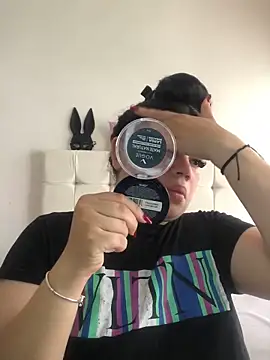 Kuromy x online show from February 9, 6:17 pm