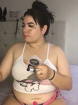 Kuromy x online show from November 11, 6:58 pm