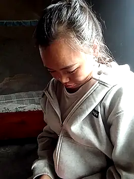 bany-xx online show from November 16, 7:02 am