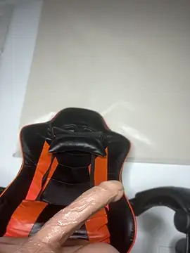 Snapshot of MelissaAlCapone chatting on December 3, 8:52 pm MelissaAlCapone online show from December 3, 8:52 pm