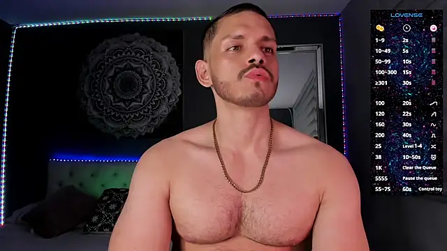 Snapshot of TianZilac chatting on November 29, 12:22 am TianZilac online show from November 29, 12:22 am