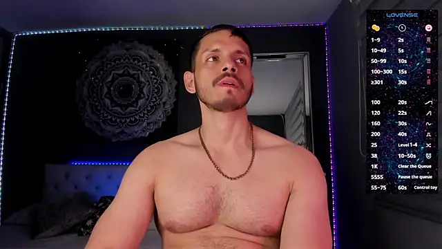 Snapshot of TianZilac chatting on November 22, 11:14 pm TianZilac online show from November 22, 11:14 pm