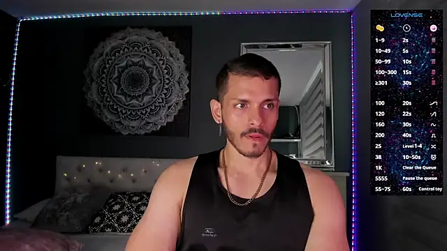 Snapshot of TianZilac chatting on November 1, 9:30 pm TianZilac online show from November 1, 9:30 pm