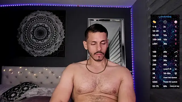 Snapshot of TianZilac chatting on October 16, 10:07 pm TianZilac online show from October 16, 10:07 pm