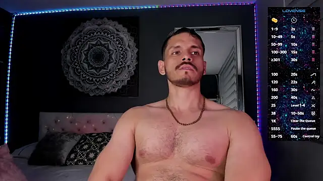 Snapshot of TianZilac chatting on November 11, 10:26 pm TianZilac online show from November 11, 10:26 pm