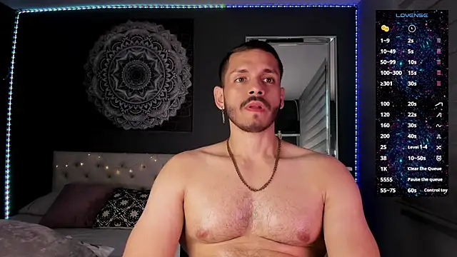 Snapshot of TianZilac chatting on October 29, 9:36 pm TianZilac online show from October 29, 9:36 pm